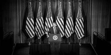 President Donald Trump departs the Donald J. Trump- John F. Kennedy Center for the Performing Arts in Washington, D.C., Tuesday, January 6, 2026, en route the White House. (Official White House Photo by Daniel Torok)