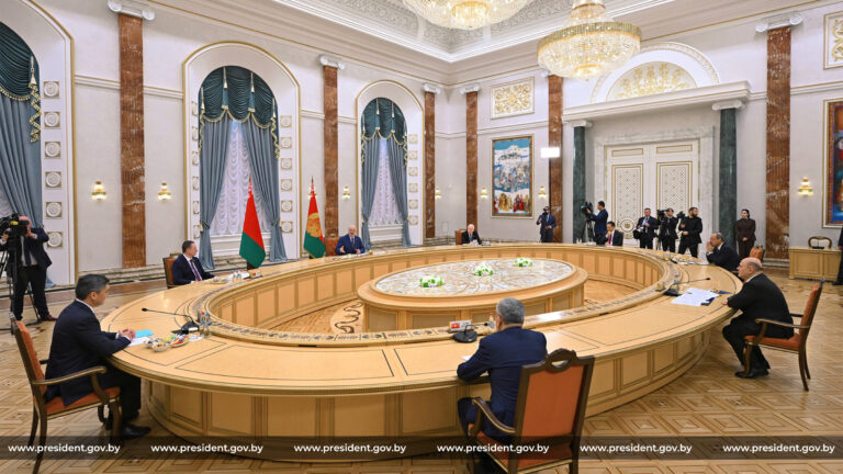Мнение: Провал советской мечты Путина – Independence Avenue Media