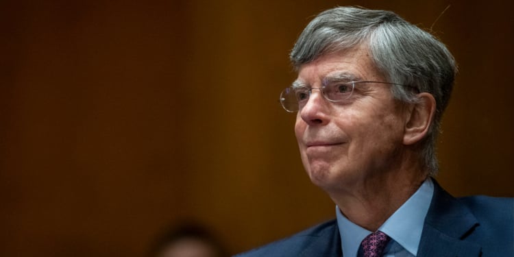 Trump’s Russian Diesel Deal Undercuts U.S. Leadership, Former Ambassador to Ukraine Says – Independence Avenue Media